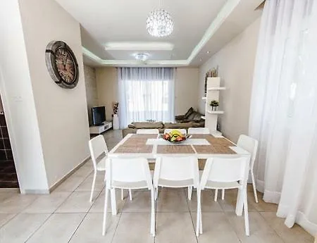 Villa Timotheos Protaras