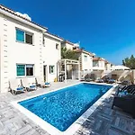 Villa Timotheos