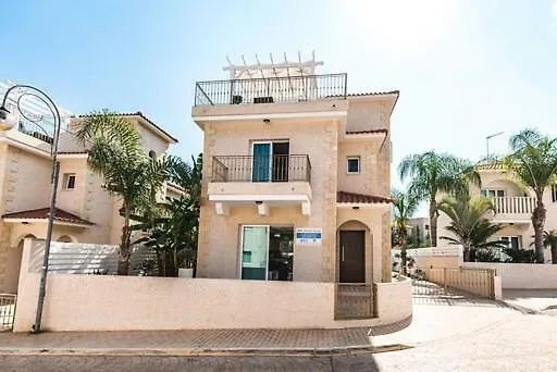 Timotheos Villa Protaras